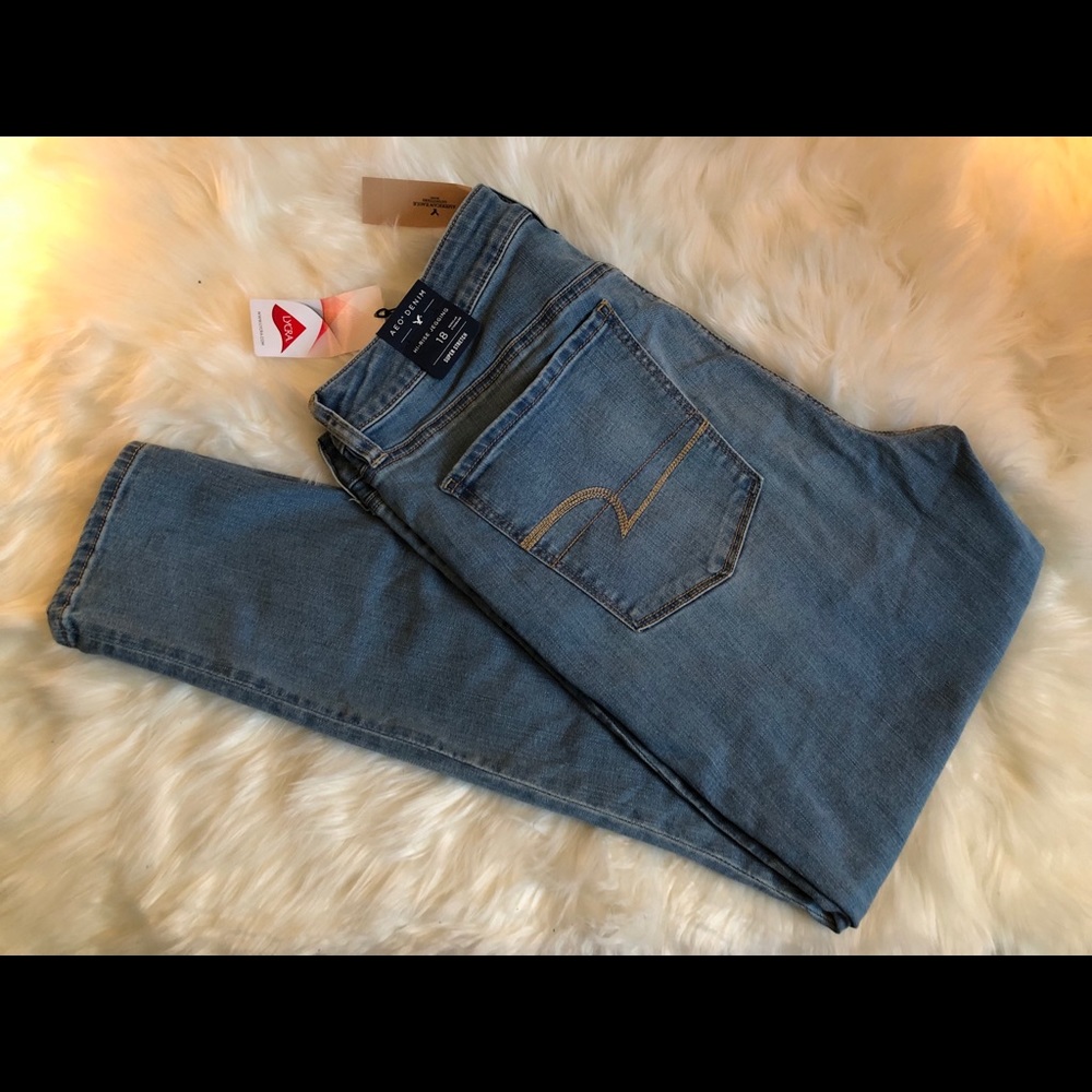 American Eagle Hi-Rise Super Stretch Jegging 18